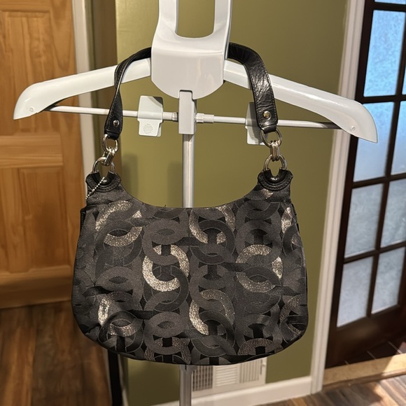 Coach Kristen signature embroidered shoulder bag Purse color black - Picture 4 of 6